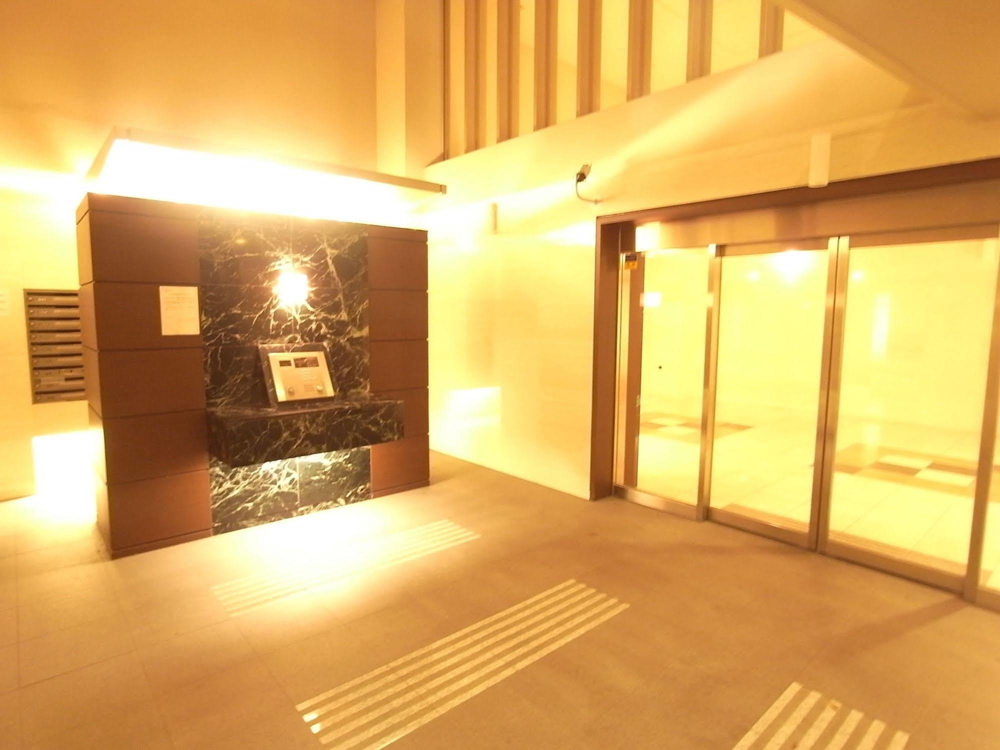 Palace Studio Shinjuku Tochomae Tokyo Exterior photo
